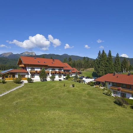Landhotel Zum Bad Krün Εξωτερικό φωτογραφία