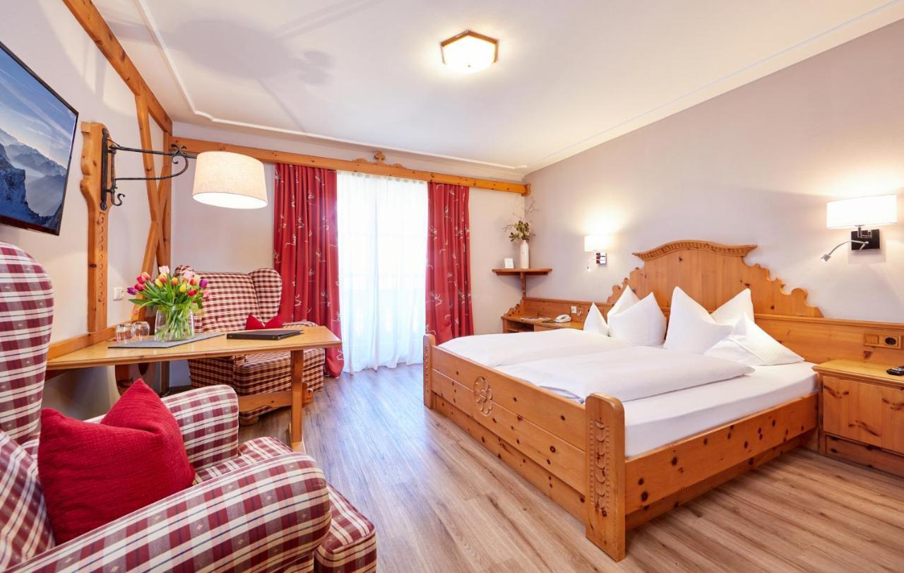 Landhotel Zum Bad Krün Εξωτερικό φωτογραφία