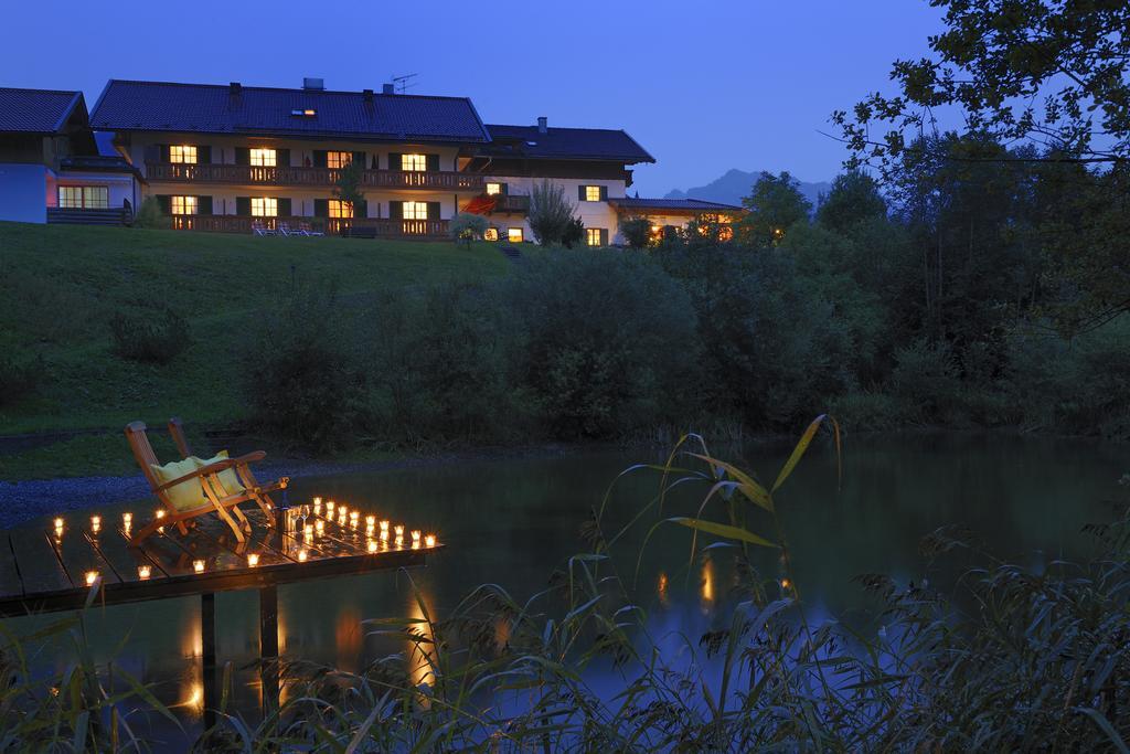 Landhotel Zum Bad Krün Εξωτερικό φωτογραφία
