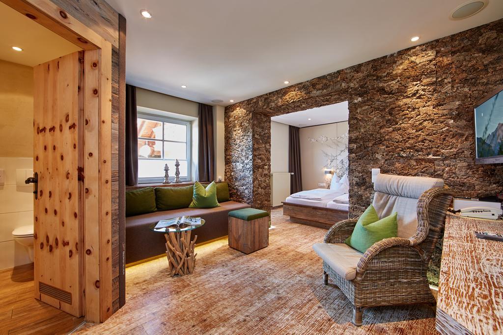 Landhotel Zum Bad Krün Εξωτερικό φωτογραφία